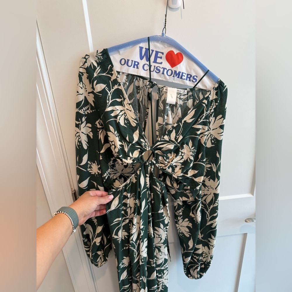 Abercrombie & Fitch Green and Cream Floral Dress - Picture 6 of 12